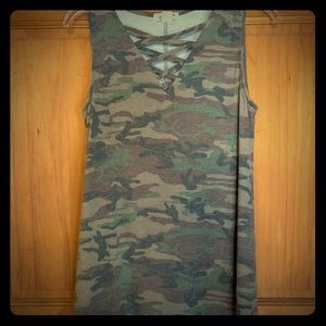 Medium Sleeveless Tunic Top